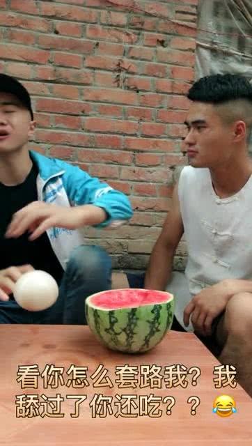 吃瓜娛樂搞笑視頻,笑出腹肌的瞬間