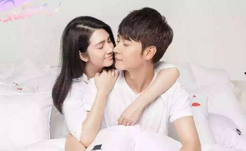 關(guān)于吃?shī)蕵啡系母?一首歌帶你領(lǐng)略明星們的甜蜜與苦澀